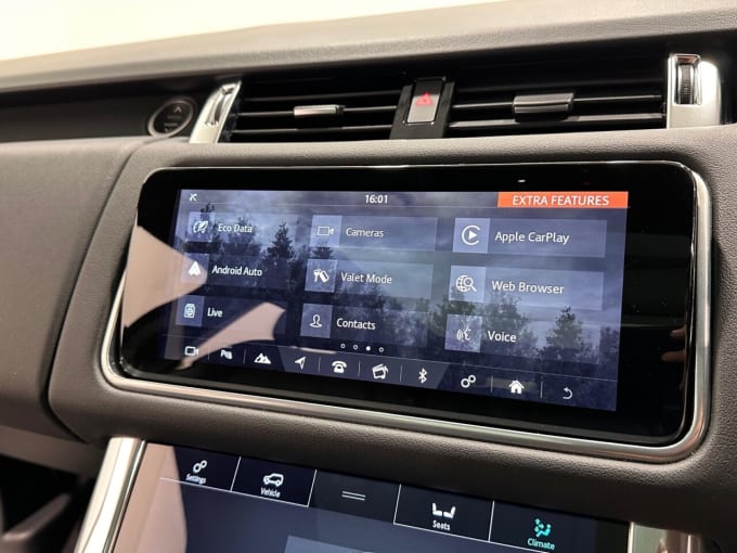 2025 Land Rover Range Rover Sport
