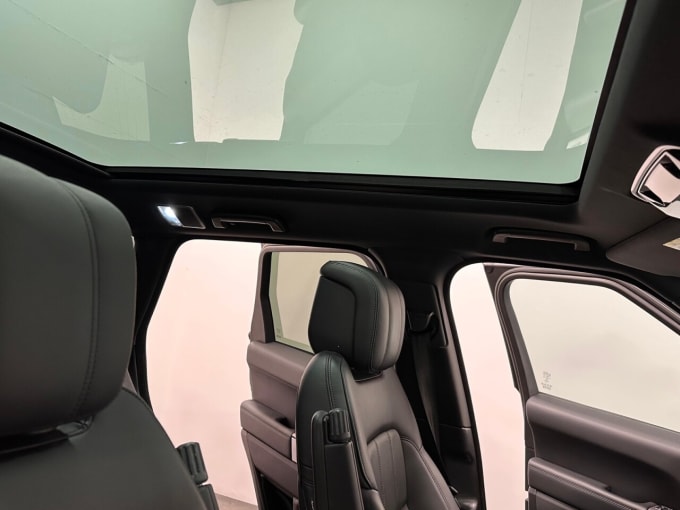 2025 Land Rover Range Rover Sport