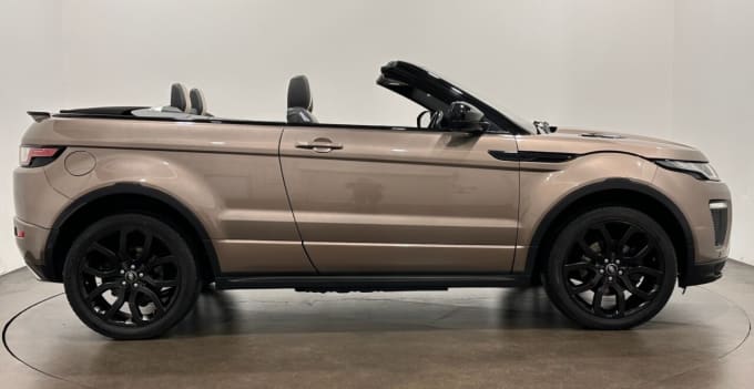 2025 Land Rover Range Rover Evoque