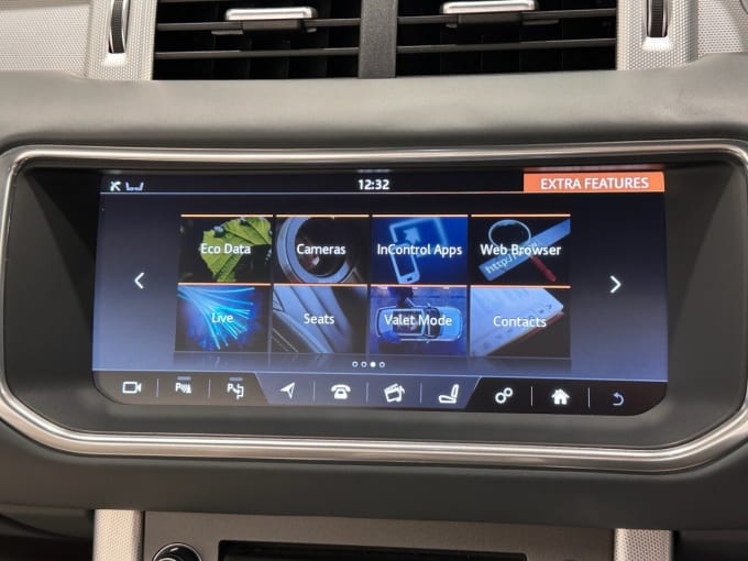 2025 Land Rover Range Rover Evoque