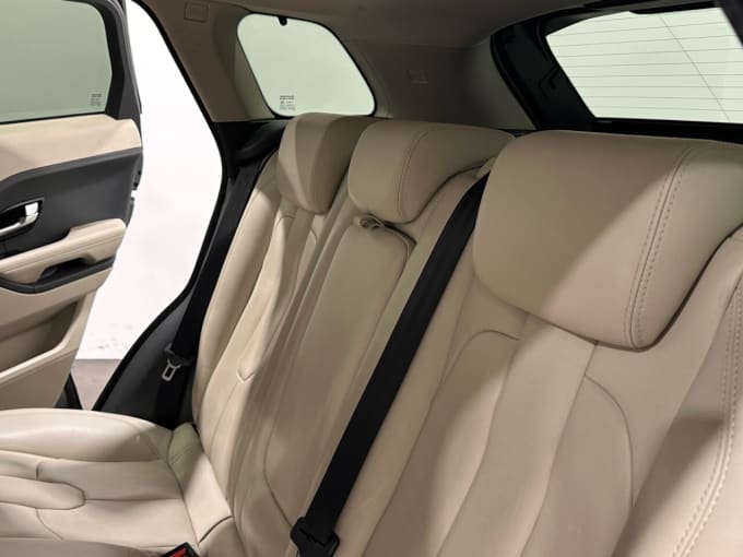 2025 Land Rover Range Rover Evoque