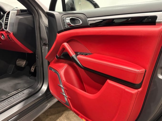 2025 Porsche Cayenne