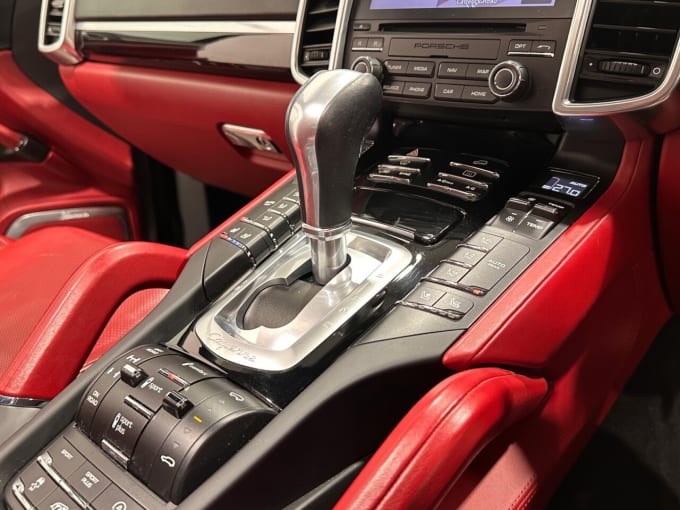 2025 Porsche Cayenne