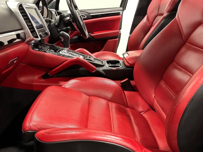 2025 Porsche Cayenne