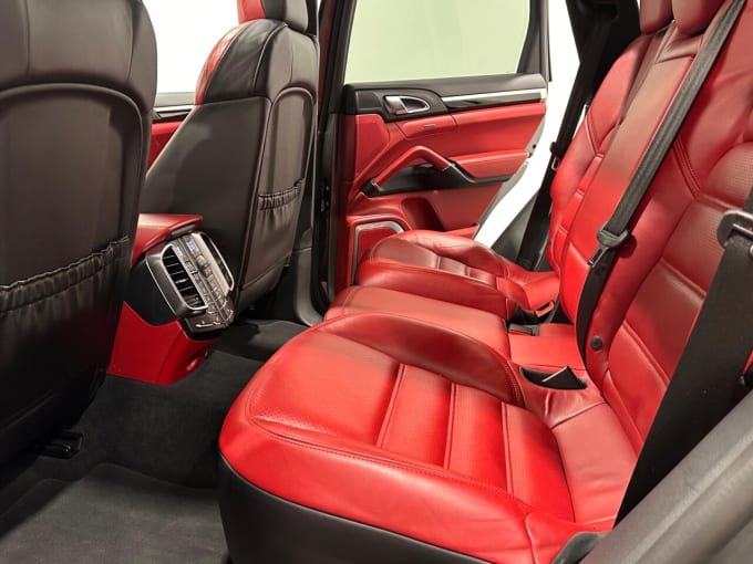 2025 Porsche Cayenne