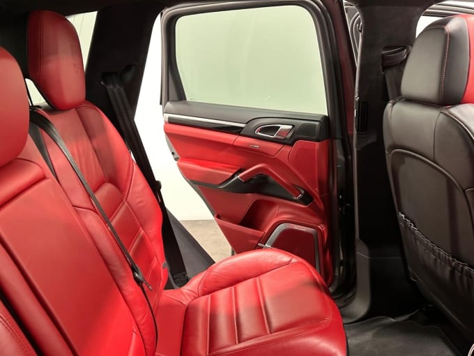2025 Porsche Cayenne