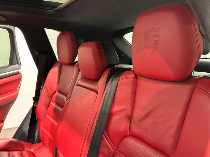 2025 Porsche Cayenne