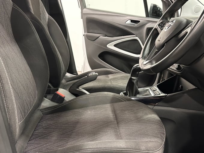 2025 Vauxhall Crossland X