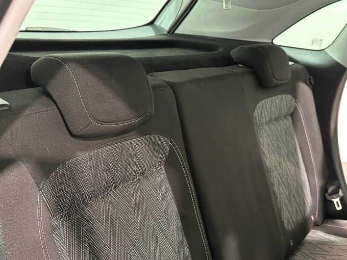 2025 Vauxhall Crossland X
