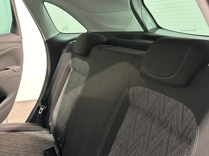 2025 Vauxhall Crossland X