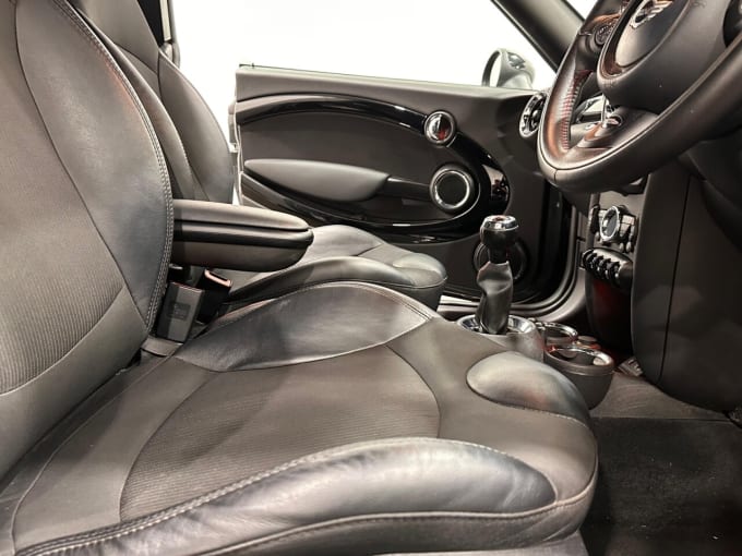 2025 Mini Coupe