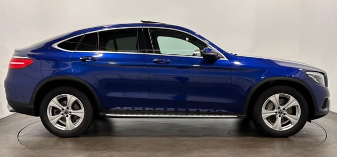 2025 Mercedes-benz Glc