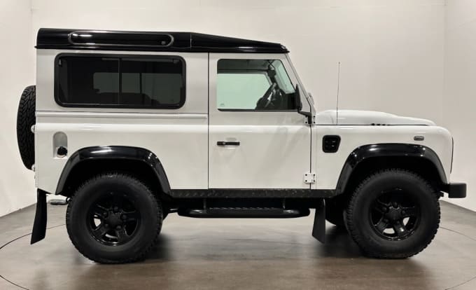2025 Land Rover Defender
