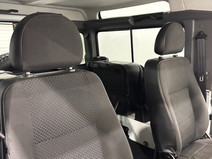 2025 Land Rover Defender