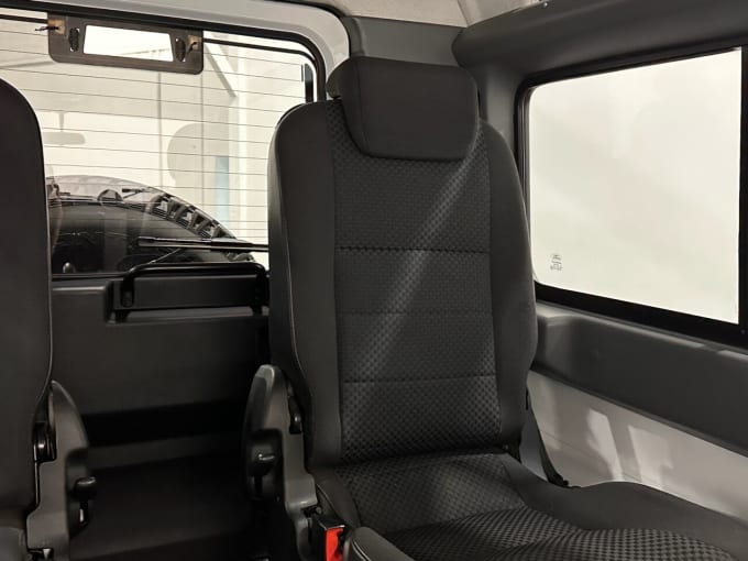 2025 Land Rover Defender