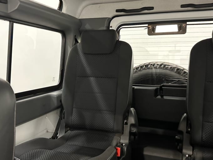 2025 Land Rover Defender