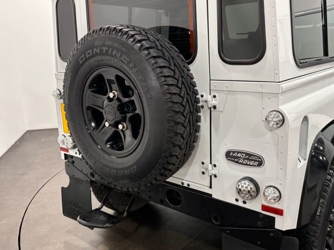 2025 Land Rover Defender