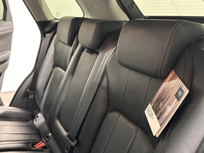 2025 Land Rover Range Rover Evoque