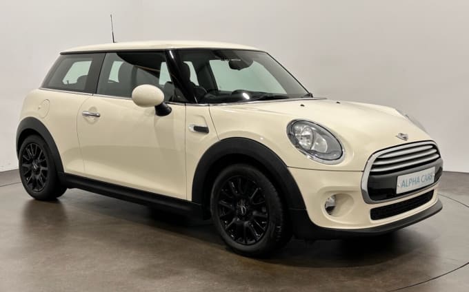 2025 Mini Hatch