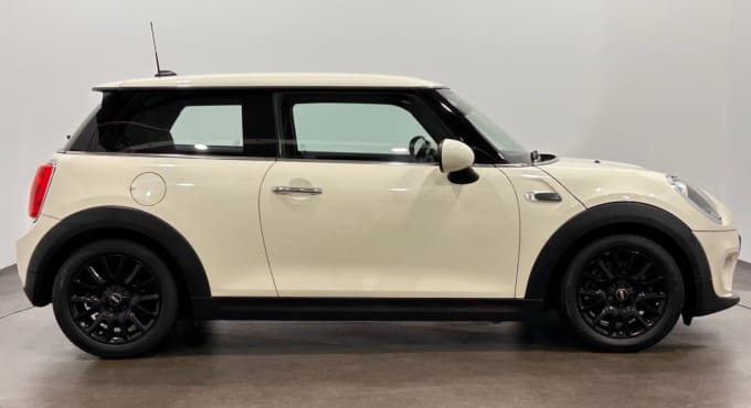 2025 Mini Hatch