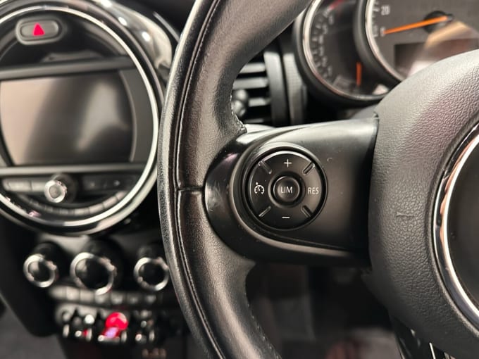 2025 Mini Hatch