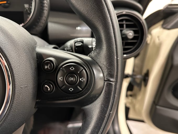 2025 Mini Hatch