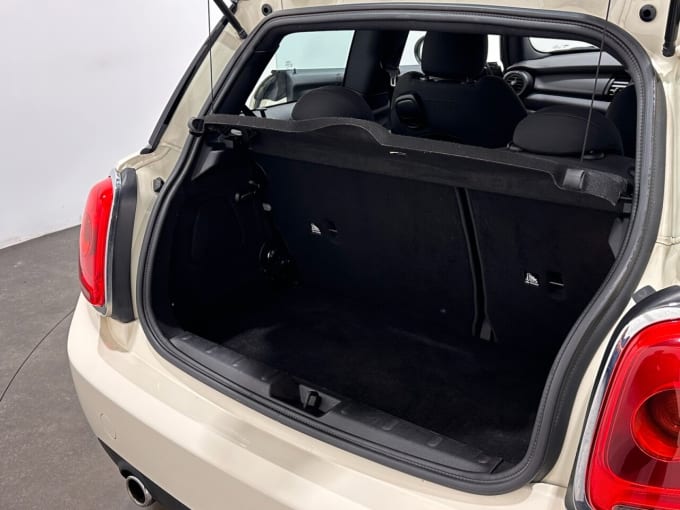 2025 Mini Hatch