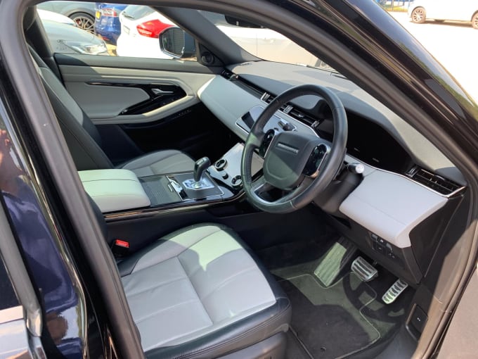 2025 Land Rover Range Rover Evoque