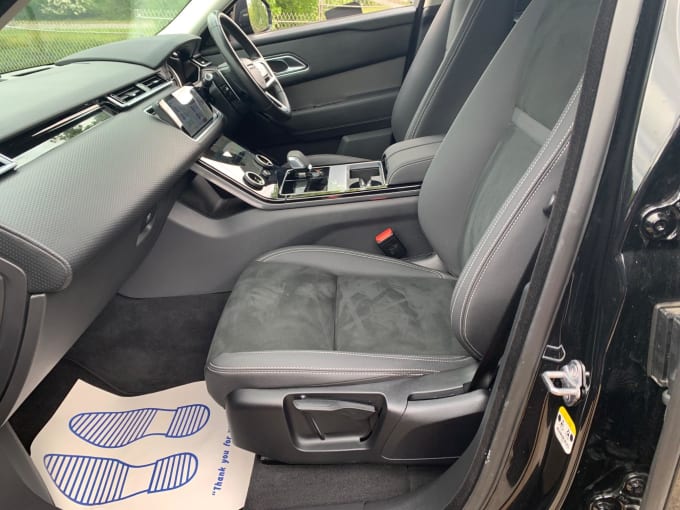 2025 Land Rover Range Rover Velar