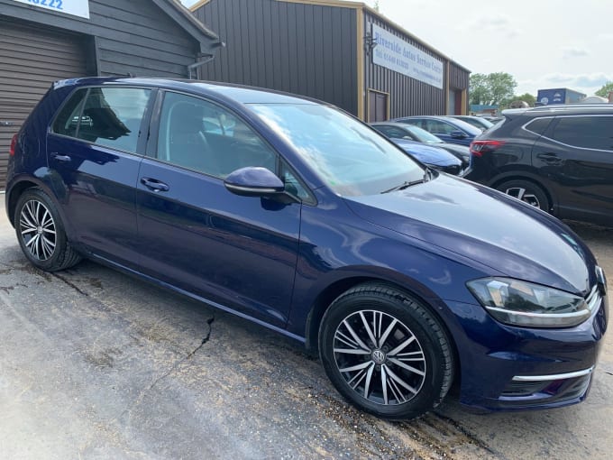 2025 Volkswagen Golf