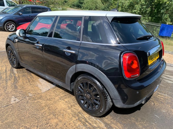 2025 Mini Hatch