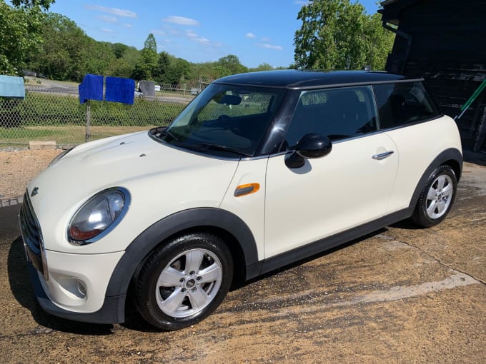 2025 Mini Hatch
