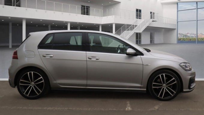 2025 Volkswagen Golf