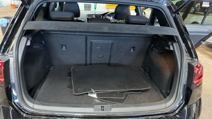 2025 Volkswagen Golf
