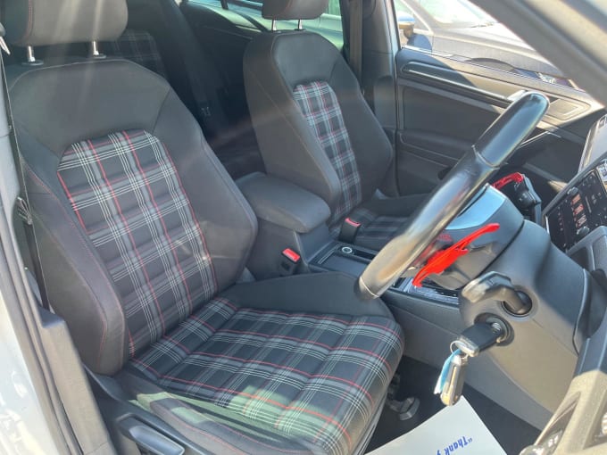 2025 Volkswagen Golf