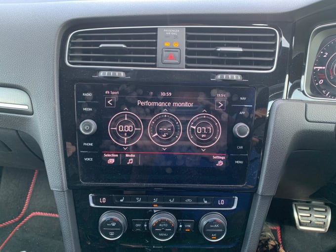 2025 Volkswagen Golf