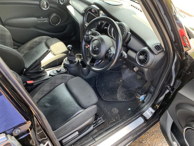 2025 Mini Hatch