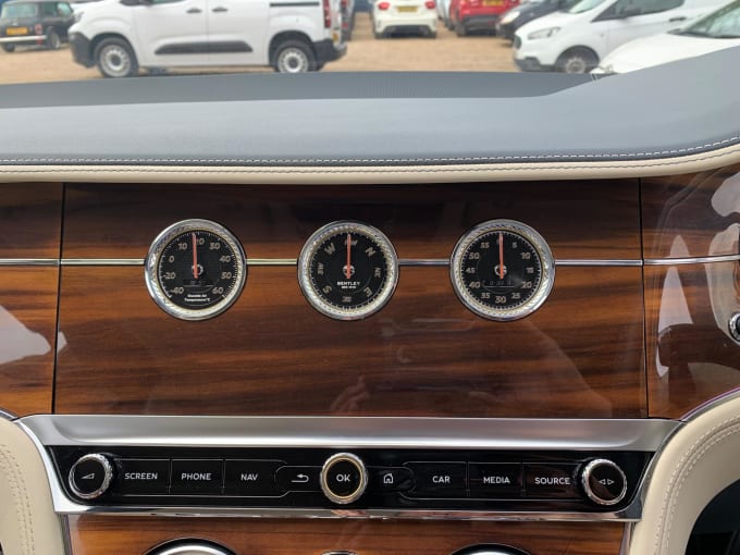 2025 Bentley Continental