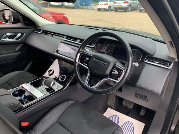 2025 Land Rover Range Rover Velar