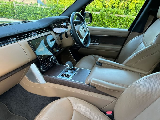 2025 Land Rover Range Rover