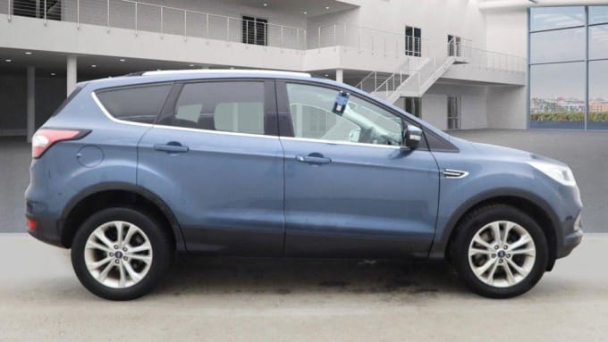 2025 Ford Kuga