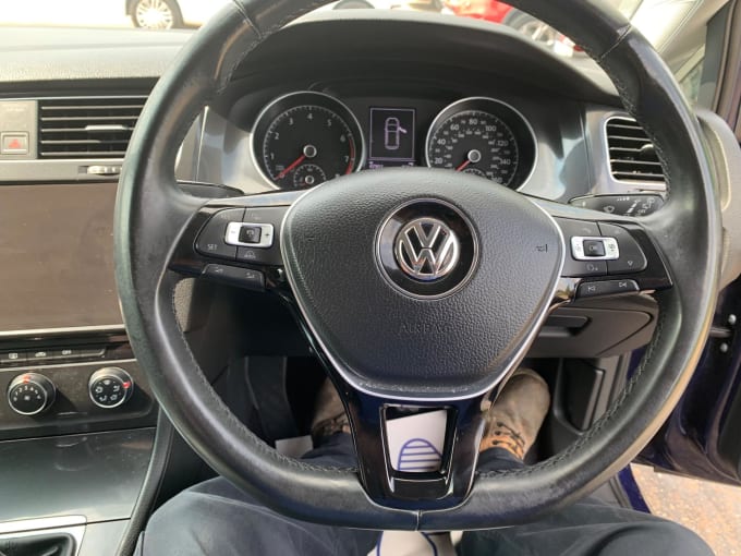 2025 Volkswagen Golf