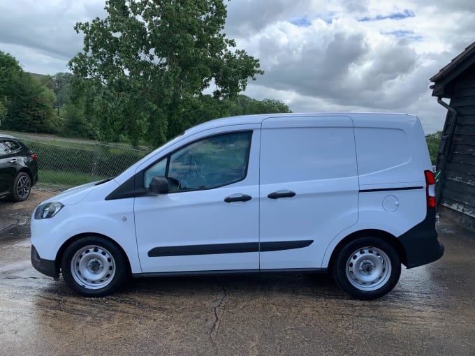 2025 Ford Transit Courier