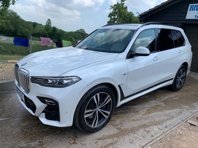 2025 BMW X7