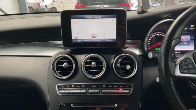 2025 Mercedes-benz Glc