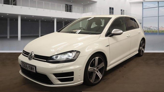 2025 Volkswagen Golf