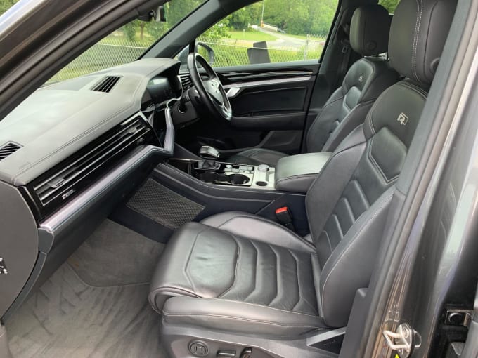 2025 Volkswagen Touareg
