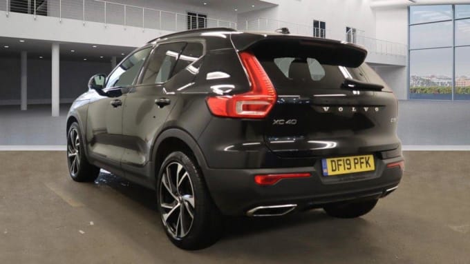 2025 Volvo Xc40