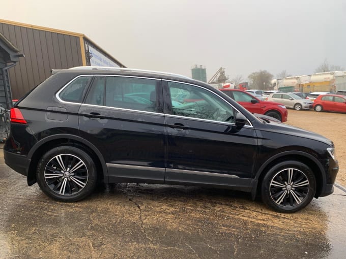 2025 Volkswagen Tiguan