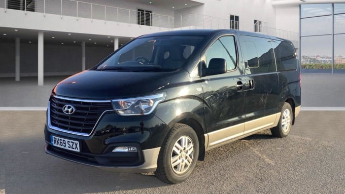 2025 Hyundai I800
